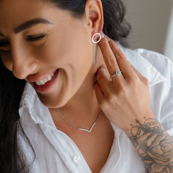 Která z vás by si přála najít takový šperk pod 🎄? Do komentářů označujte svoje chlapi, dámy🤍 Náhrdelník, náušnice i...